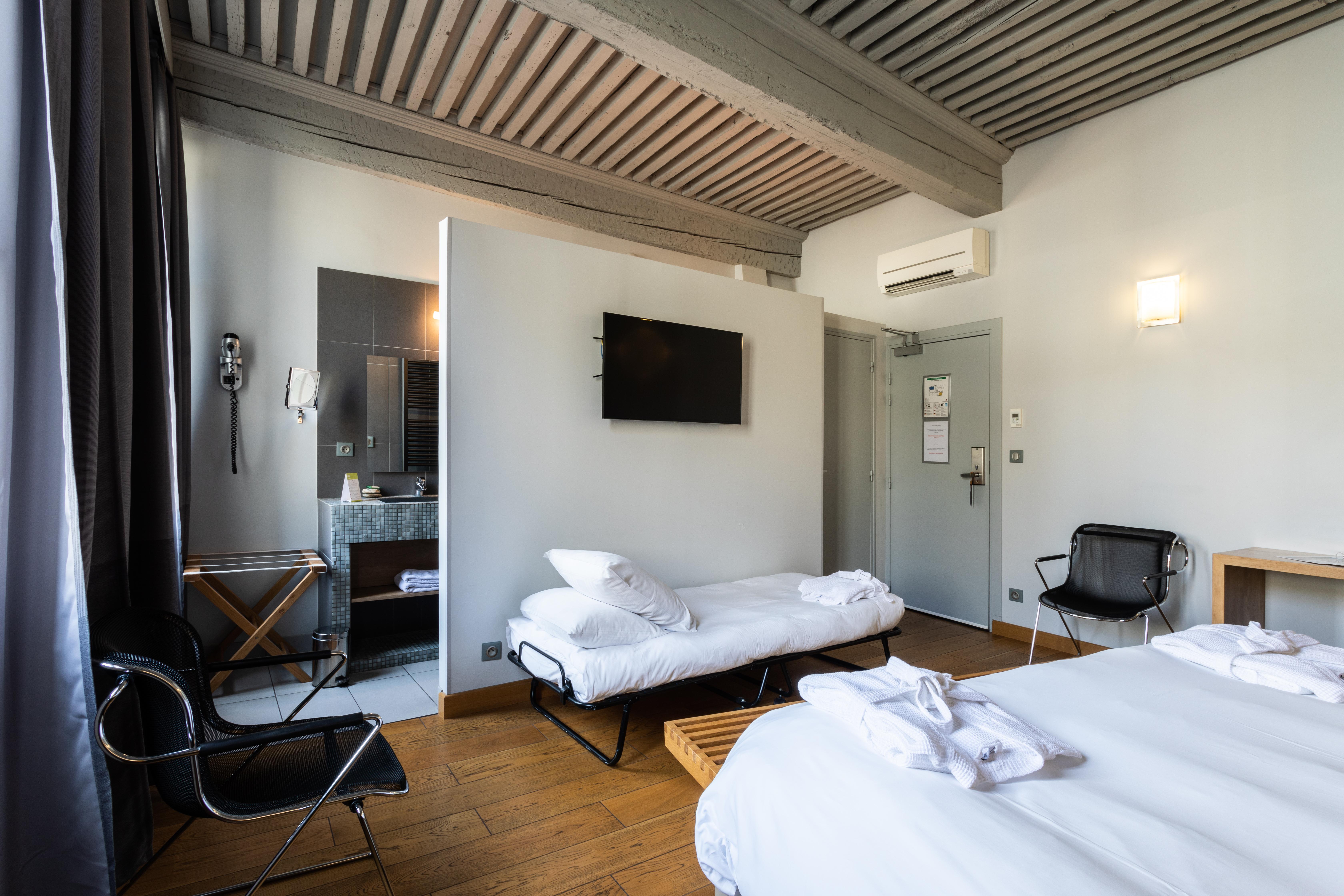 Boutique Hotel Entraigues Uzès Esterno foto