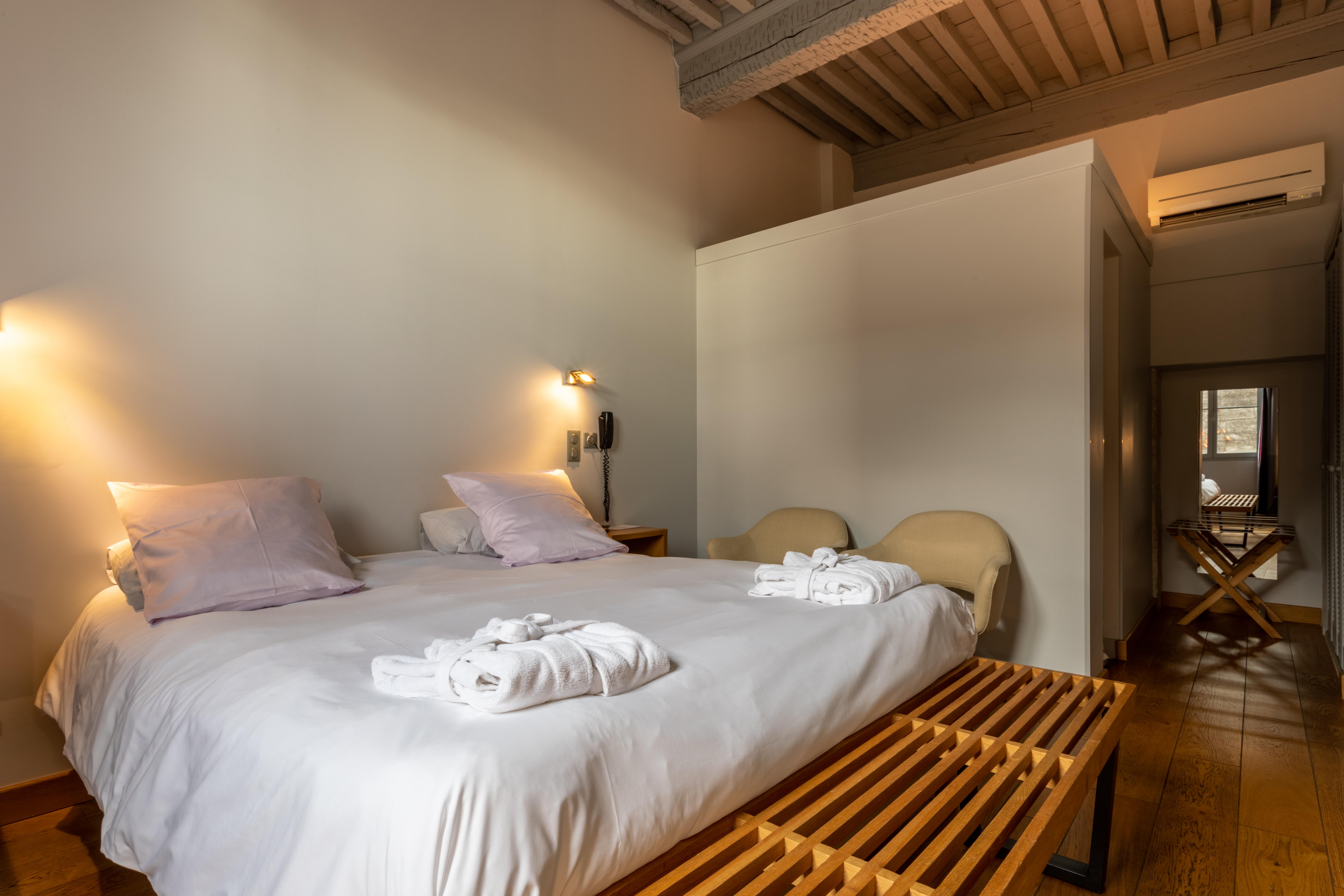 Boutique Hotel Entraigues Uzès Esterno foto